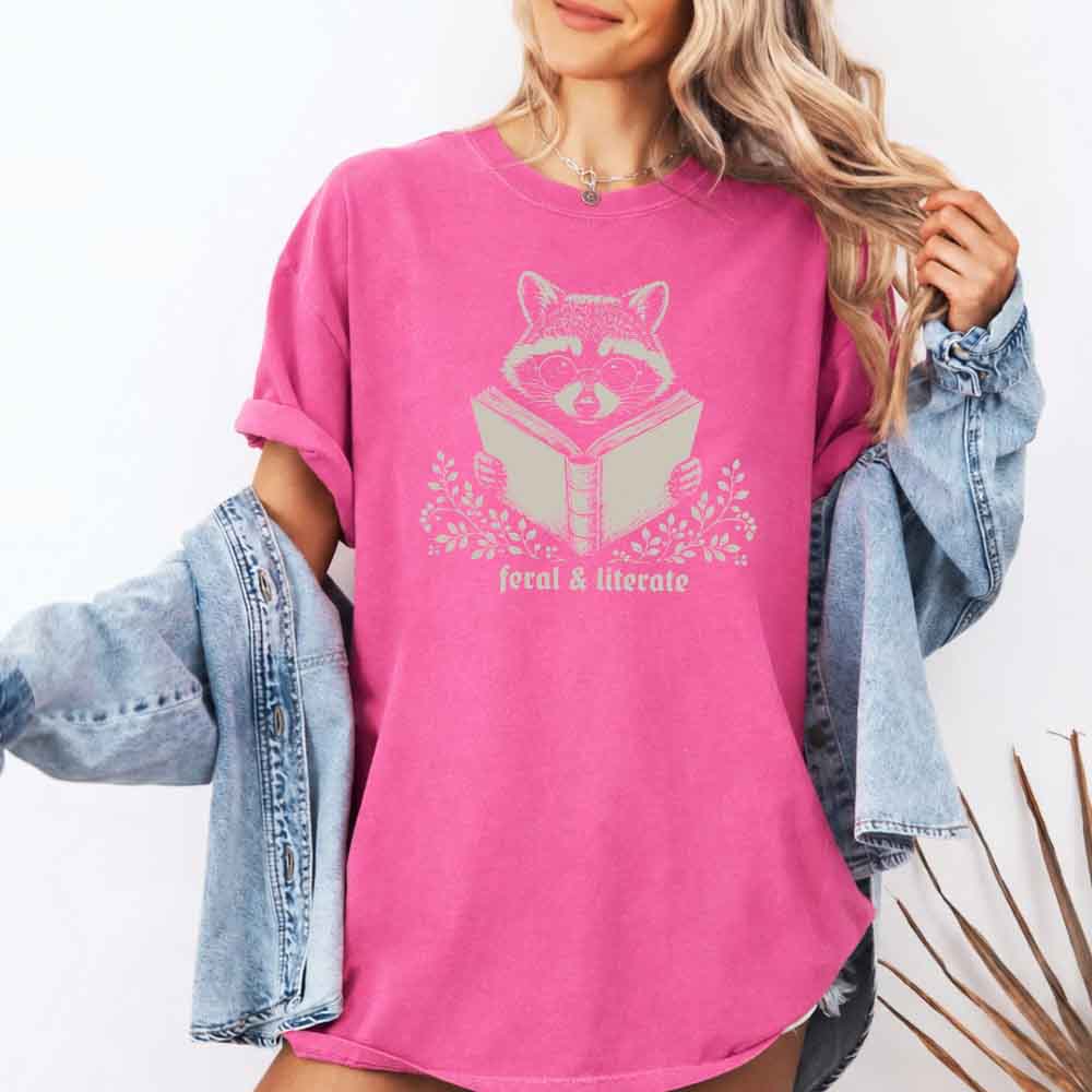 🦝 Wildly Well-Read Comfort Colors Tee 📚