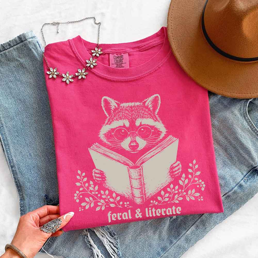 🦝 Wildly Well-Read Comfort Colors Tee 📚