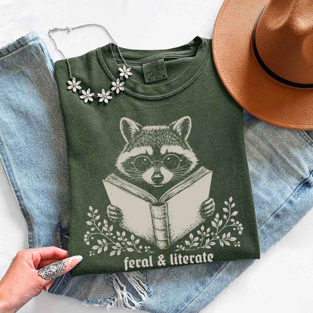 🦝 Wildly Well-Read Comfort Colors Tee 📚