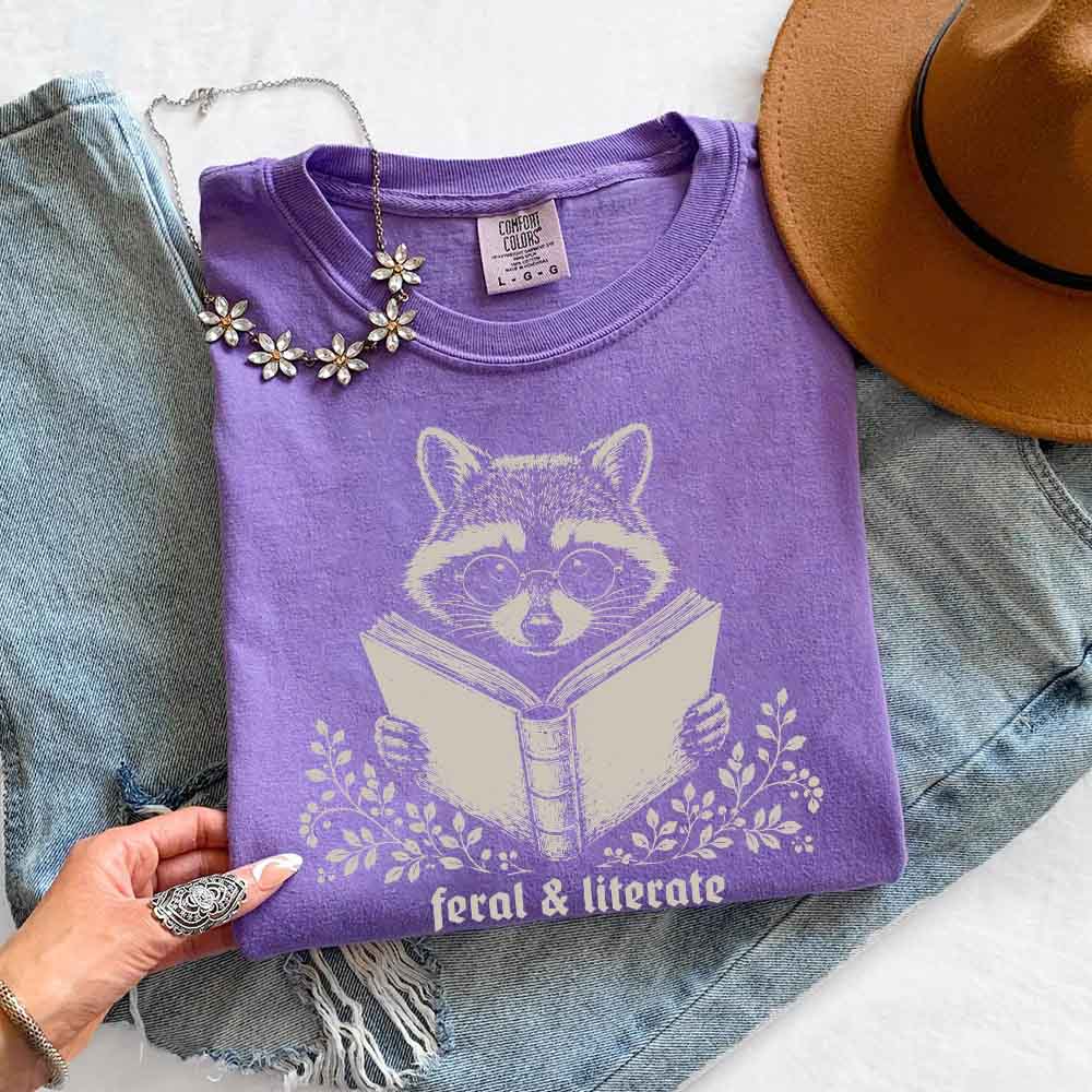🦝 Wildly Well-Read Comfort Colors Tee 📚