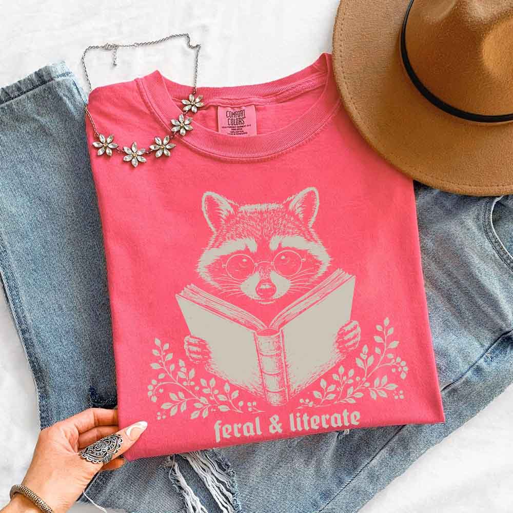🦝 Wildly Well-Read Comfort Colors Tee 📚